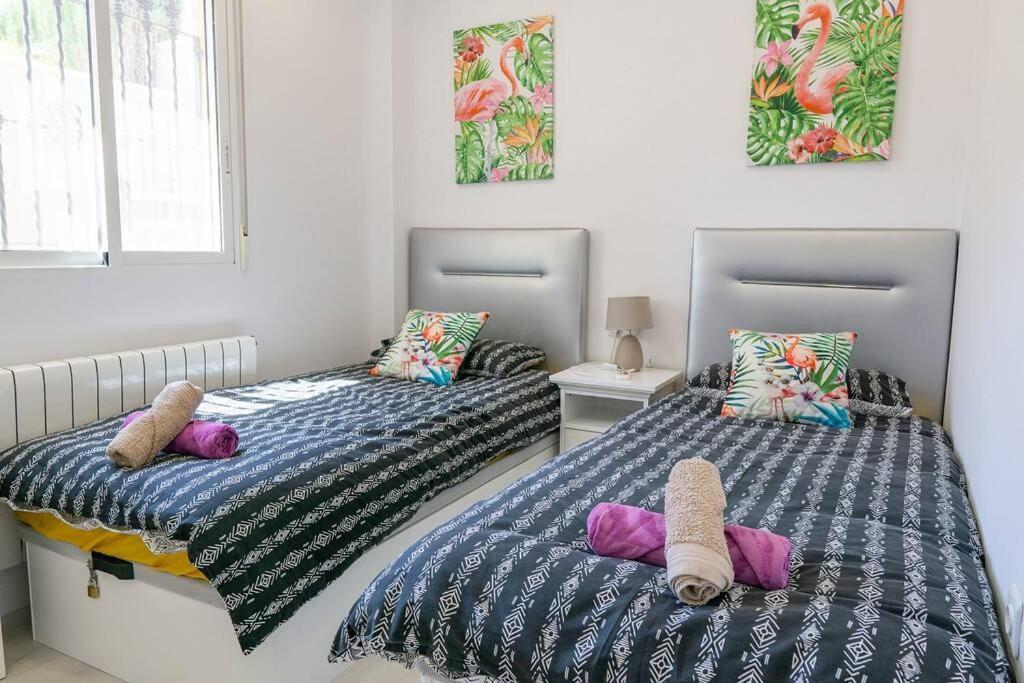 Villa Casa Lilly-rose, A Beautiful 3 Bedroom Detached A Short Walk To The Plaza & Golf Course *