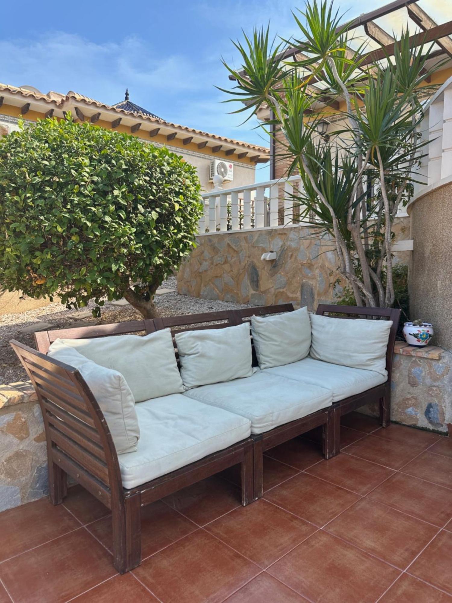 Casa Lilly-rose, A Beautiful 3 Bedroom Detached A Short Walk To The Plaza & Golf Course